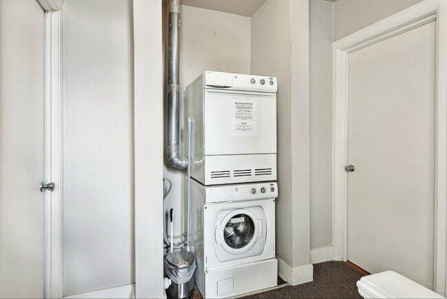 Foto del edificio - 311 12th Ave E