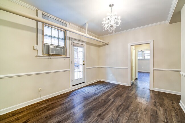 Building Photo - New To Market Wisconsin Avenue One Bedroom...