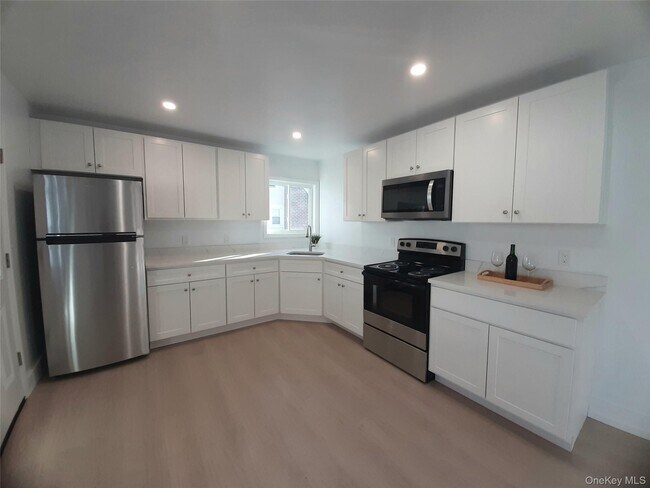 Foto del edificio - 1288 NY-9G