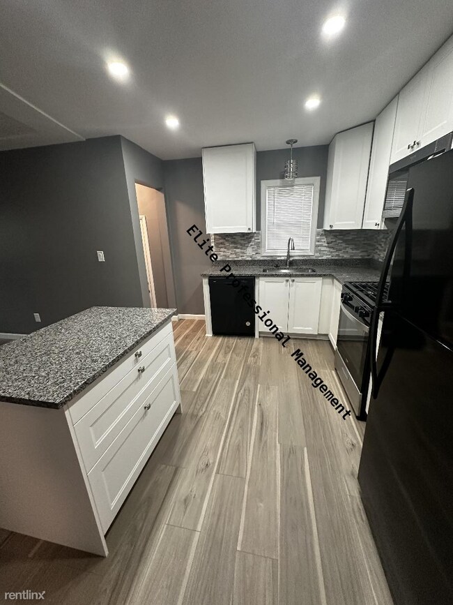 Foto del edificio - 3 br, 1 bath House - 29622 Sherry Ave