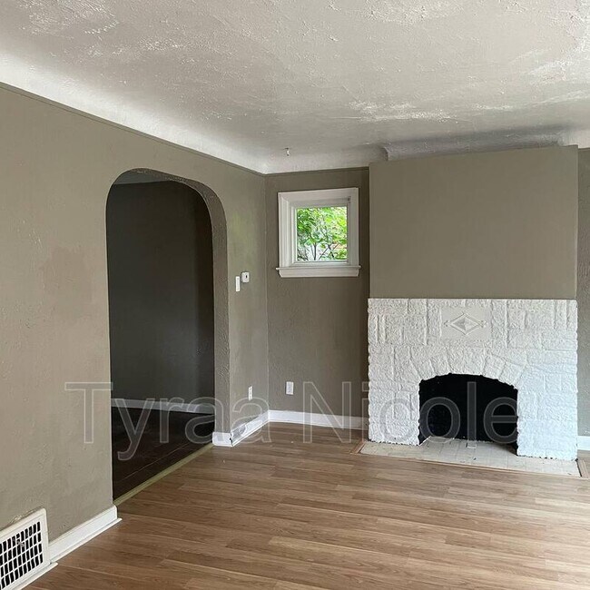 Foto del edificio - 15735 Marlowe Street