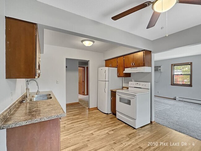 Building Photo - 2050 Pike Lake Dr