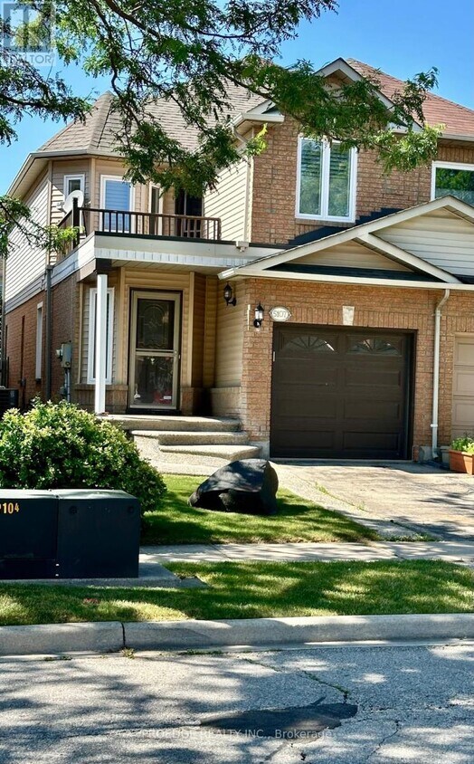 Primary Photo - 5107 Lampman Ave