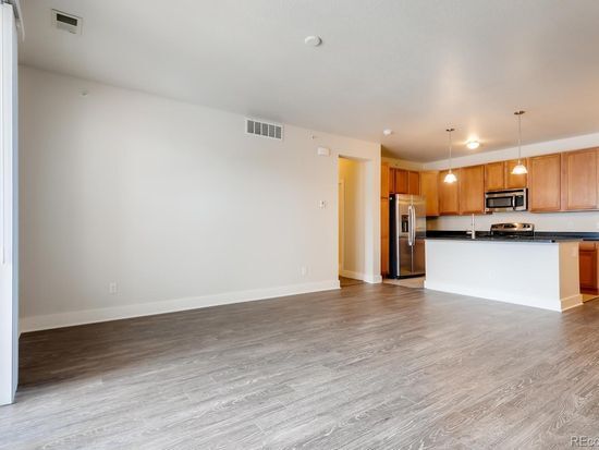 Foto del edificio - 14321 E Tennessee Ave
