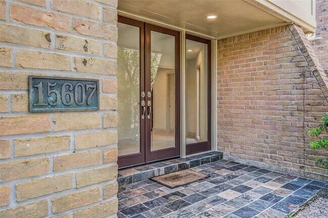 Building Photo - 15607 Memorial Dr