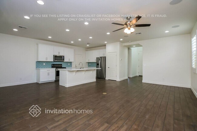 Foto del edificio - 9754 E Kinetic Dr