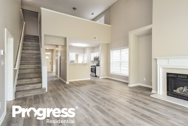 Building Photo - 3352 Briaroak Dr
