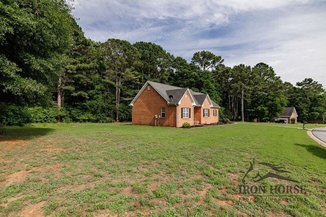 Foto del edificio - 411 Timber Creek Dr