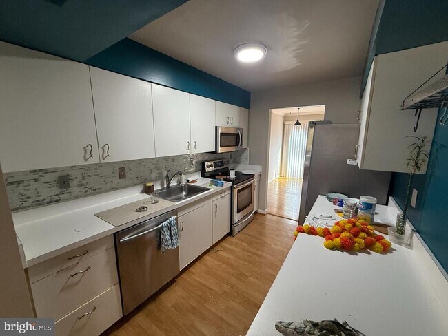 Foto del edificio - 7804 Old Litchfield Ln