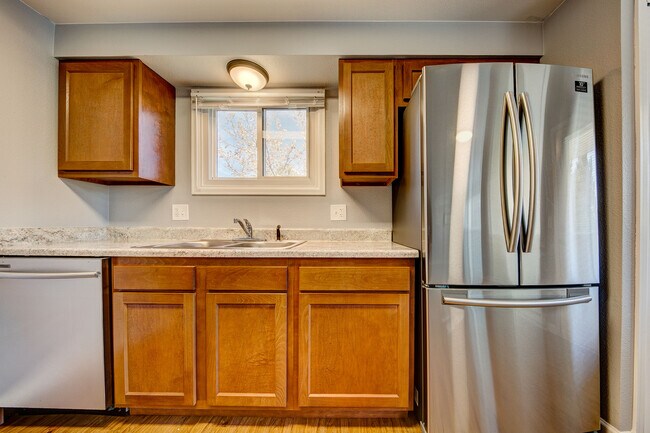 Foto del edificio - 1030-2601 Davidson Dr