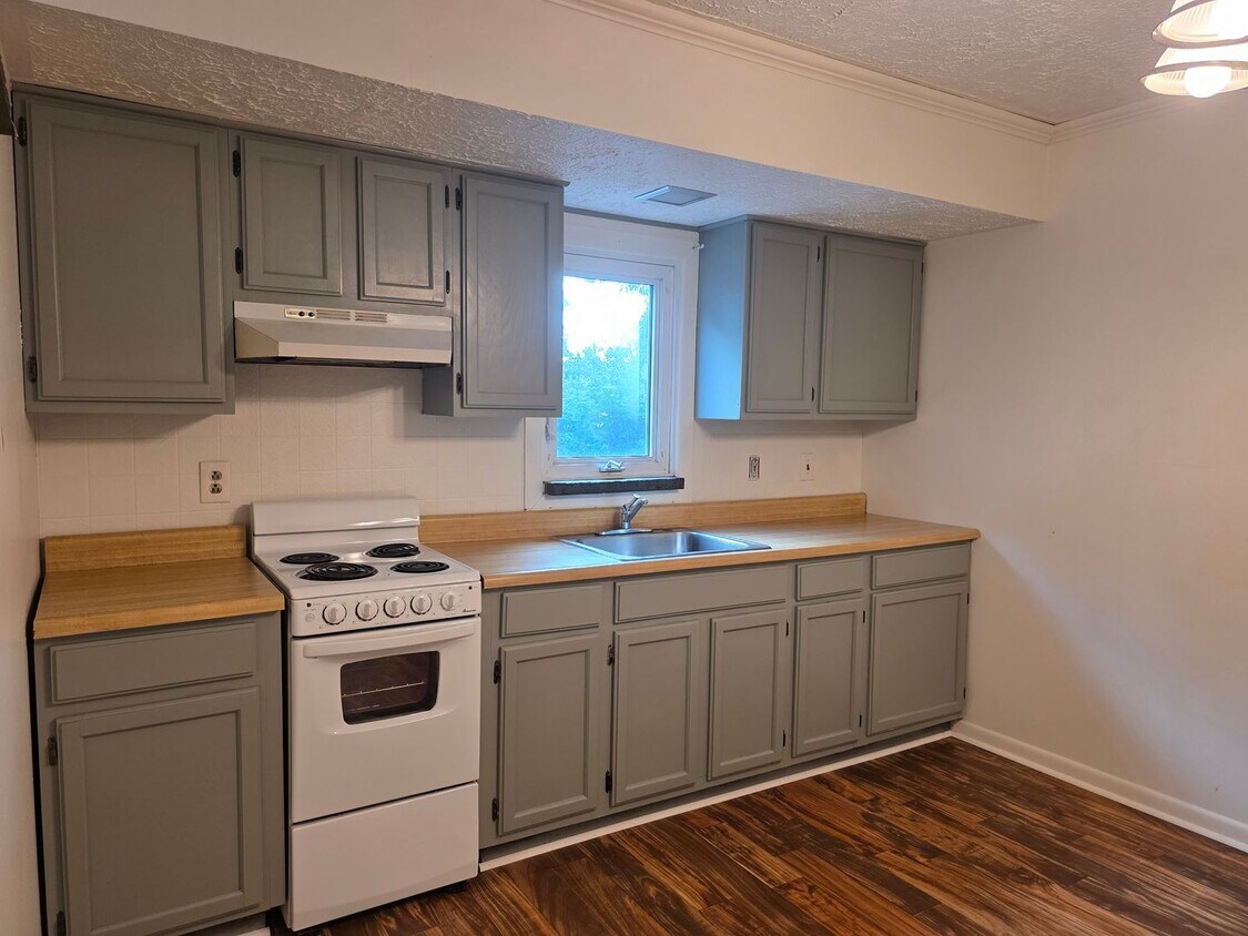 Photo - 110 East 40th Street