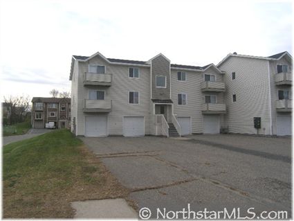 Building Photo - 886 Wescott Sq