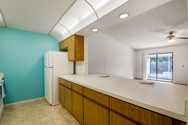 Building Photo - 5995 Sisson Rd