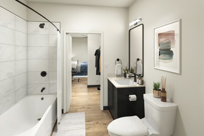 Baño - Replay Iowa City