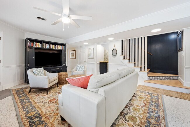 Foto del edificio - 165 Pioneer Loop