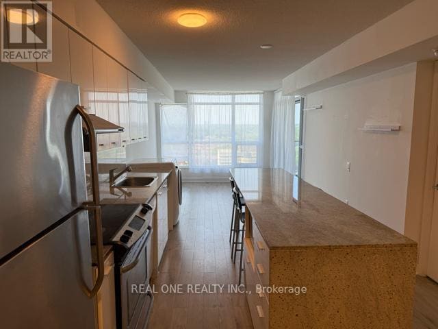 Building Photo - 33-1233 Singer Ct