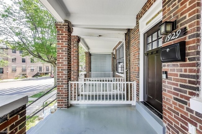 Building Photo - 3 br, 2 bath House - 1929 P St SE