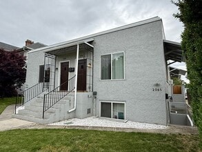 Building Photo - 206 1/2 5th St