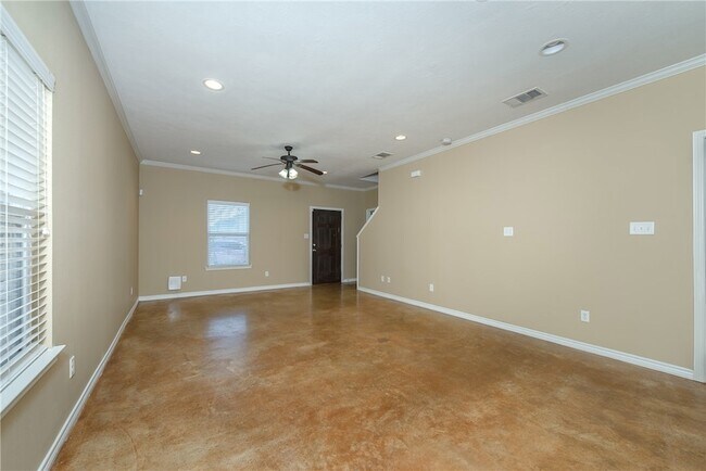 Building Photo - 3361 Keefer Loop