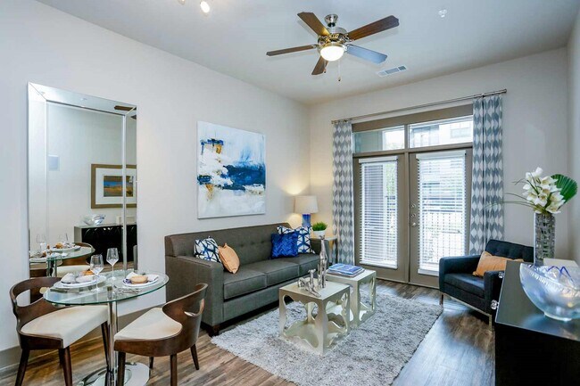 Foto del edificio - 2033 S Gessner Rd