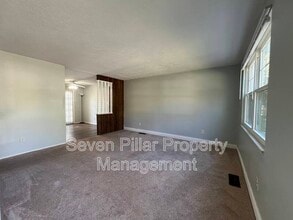 Building Photo - 1413 Caldwell Pl