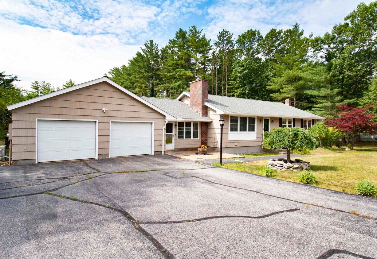 Primary Photo - 9 Hazen Rd