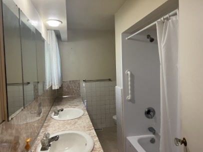 Photo du bâtiment - 1842 W 63rd Ave