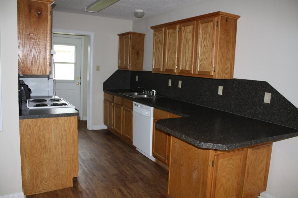 Kitchen - 129 Rebel Land Cir