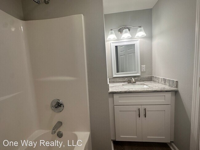 Foto del edificio - 2 br, 1 bath House - 714 Franklin St  B