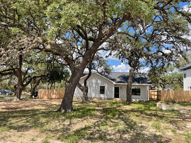 Building Photo - 1219 Mesquite St