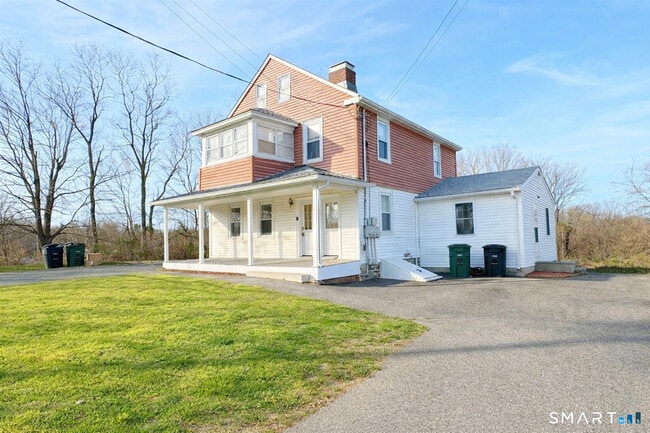 Building Photo - 493 High St