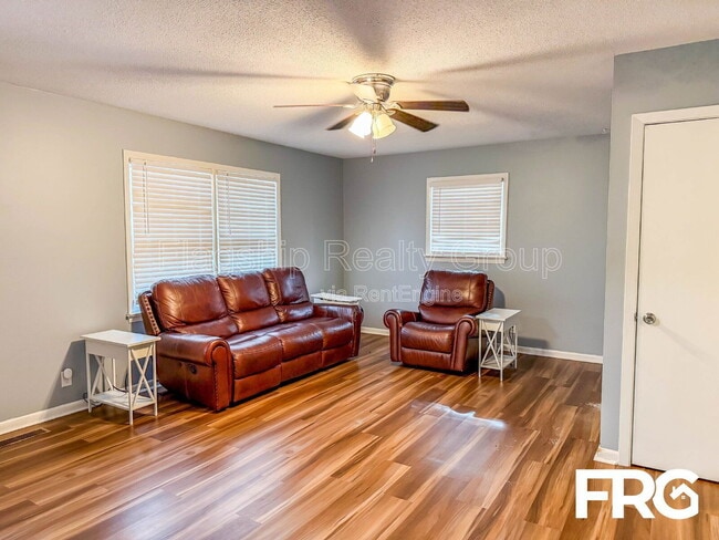 Foto del edificio - 603 Sherwood Ave