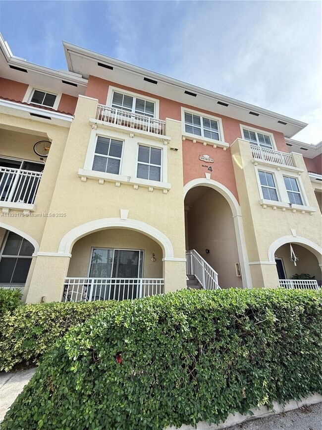 Foto del edificio - 10805 NW 89th Terrace