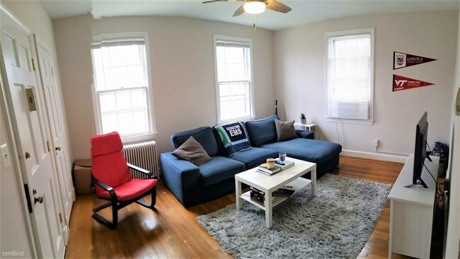 Building Photo - 2 br, 1 bath Apartment - 4030 Calvert St NW