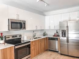 Foto del edificio - 6487 SW 8th St