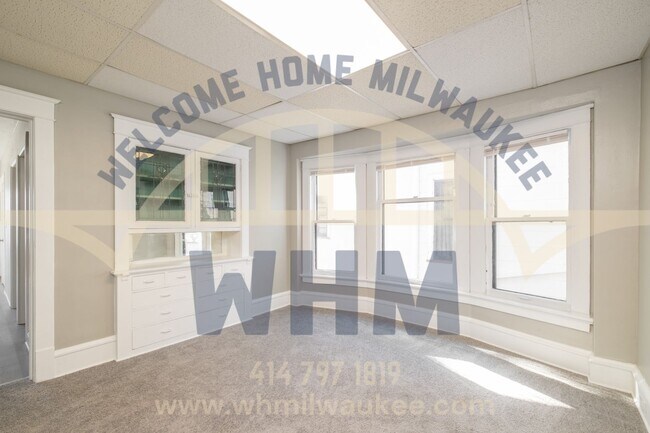 Foto del edificio - AVAILABLE NOW! Welcome to this Lovely 3 be...