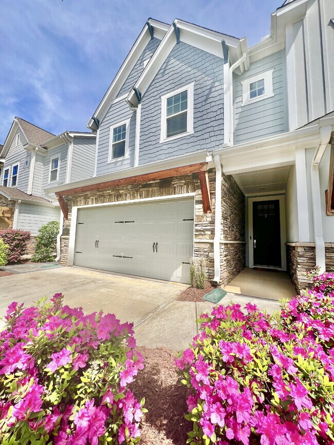 Foto del edificio - LUXURY TOWNHOME near Southend