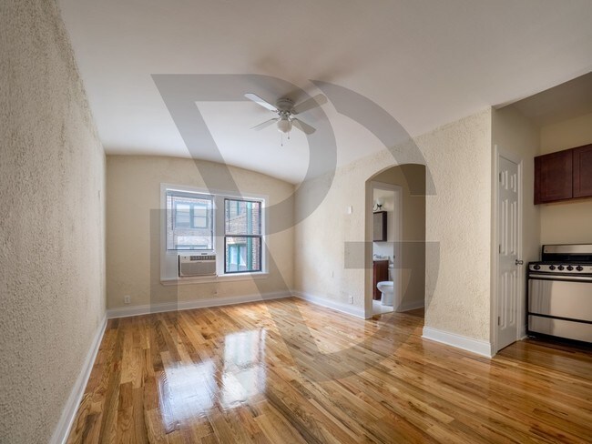 Foto del edificio - 536 W Arlington Pl
