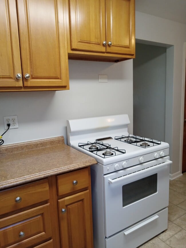 Building Photo - 202 Hosmer St