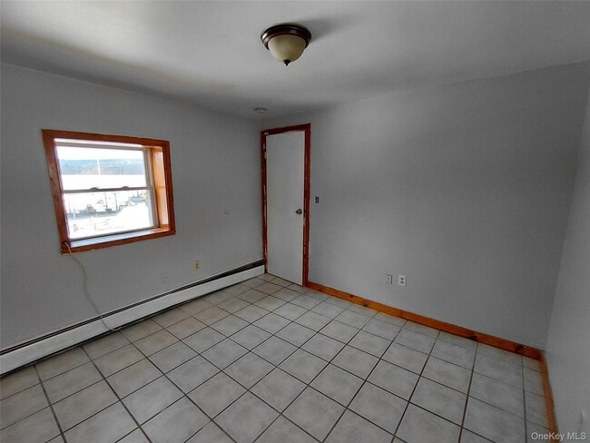 Building Photo - 2071 Ulster Ave