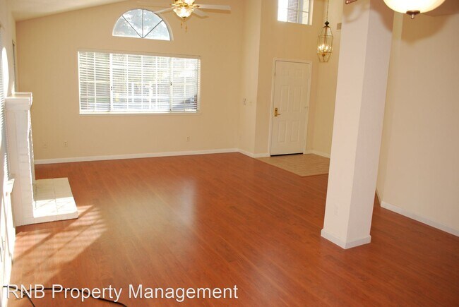 Building Photo - 3 br, 2 bath House - 1524 Blue Lane