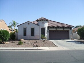 Building Photo - 2414 E Desert Broom Pl