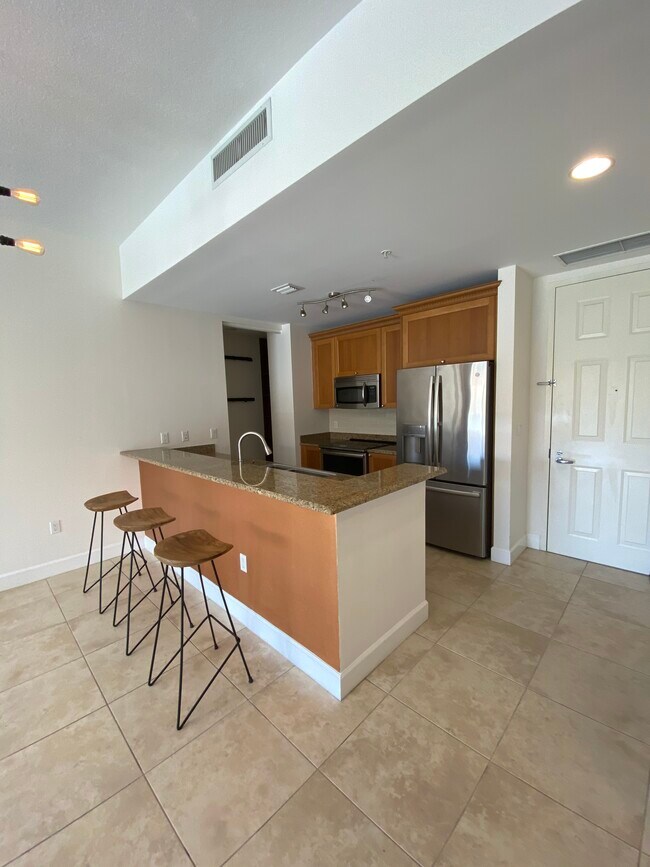 Building Photo - 55 Merrick Way