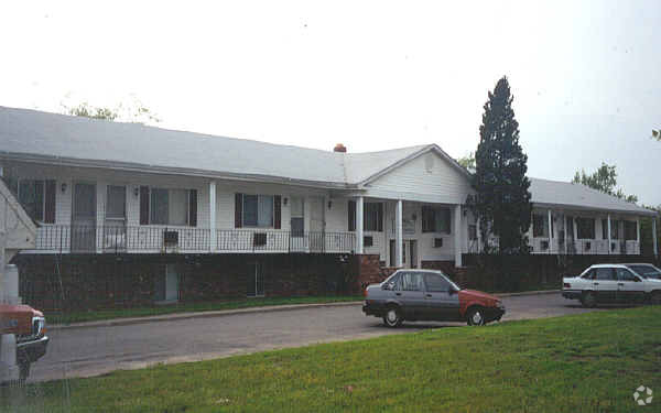 Building Photo - Heritage & Crestwood Apartments
