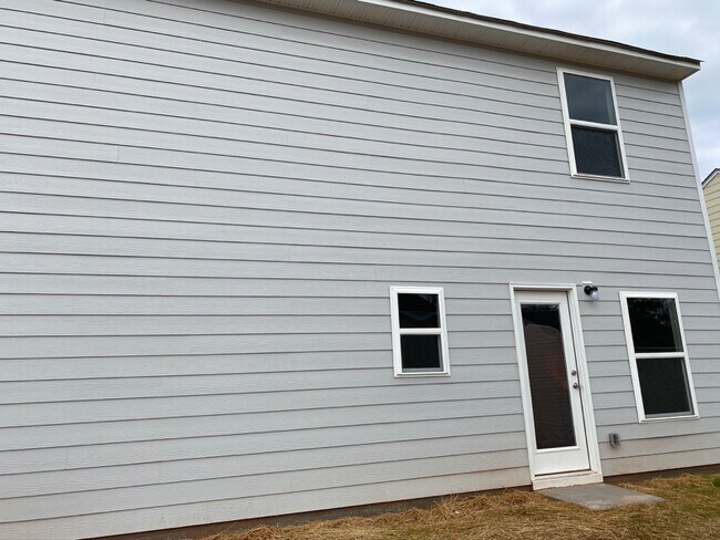 Building Photo - 112 Regency Walk