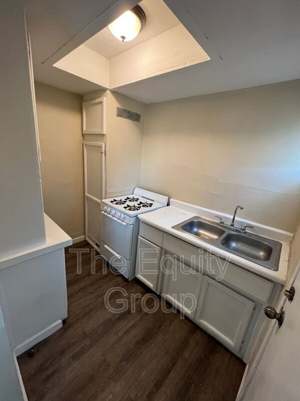 Foto del edificio - 266 W Belleview Ave