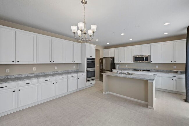 Building Photo - 6130 Donahue Drive