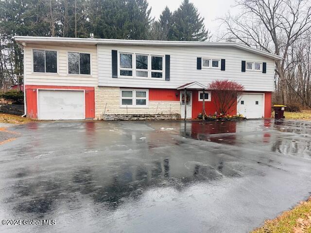 Foto principal - 1033 Hoosick Rd