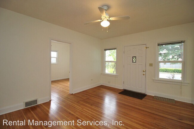 Building Photo - 2 br, 2 bath House - 3535 SE Holgate Blvd