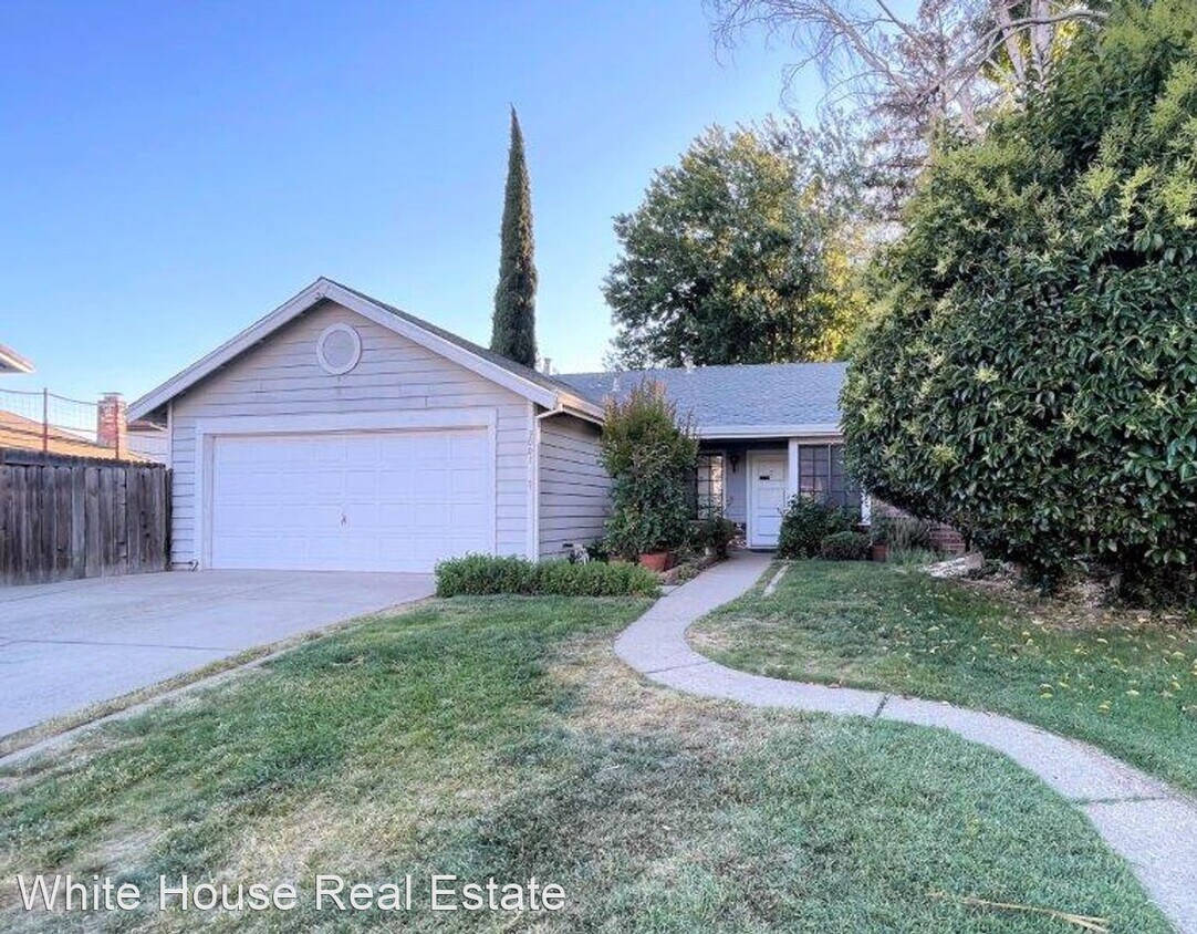 Foto principal - 3 br, 2 bath House - 3001 Yarwood Way